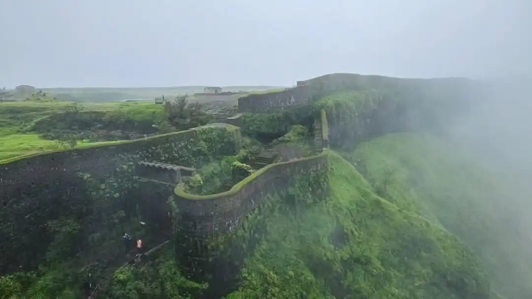 Monsoon Treks Near Pune & Mumbai